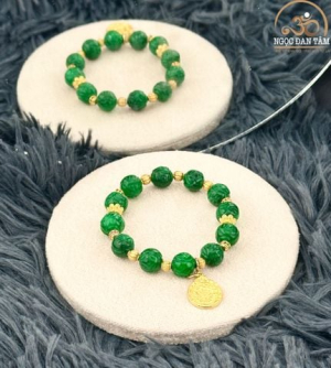 Vòng Tay Ngọc Cẩm Thạch Phối Charm Vàng